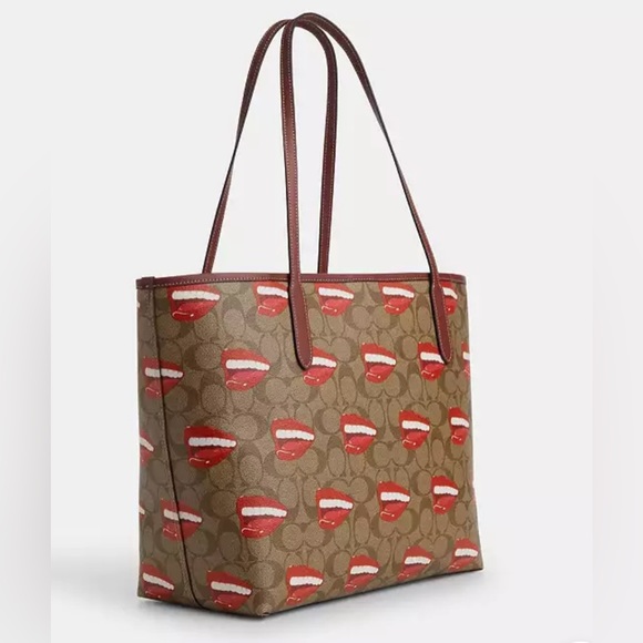 NWT Coach Tote In Signature Canvas - Picture 8 of 14